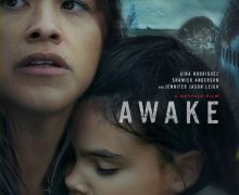 Cinegiornale.net awake-il-trailer-del-nuovo-thriller-netflix-con-gina-rodriguez-220x180 Awake: il trailer del nuovo thriller Netflix con Gina Rodriguez News  