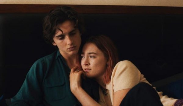 Cinegiornale.net barbie-greta-gerwig-rivela-perche-le-scene-con-timothee-chalamet-e-saoirse-ronan-sono-state-tagliate-dal-film-600x350 Barbie, Greta Gerwig rivela perché le scene con Timothée Chalamet e Saoirse Ronan sono state tagliate dal film News  