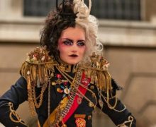 Cinegiornale.net crudelia-emma-stone-protagonista-del-video-di-call-me-cruella-dei-florence-the-machine-220x180 Crudelia: Emma Stone protagonista del video di “Call me Cruella”, dei Florence + the Machine News  