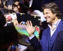 Cinegiornale.net ecco-perche-tom-cruise-piace-a-tutti-nessuno-gli-resiste-video-220x180 Tom Cruise piace a tutti, nessuno gli resiste: il perchè in questo video Gossip News  