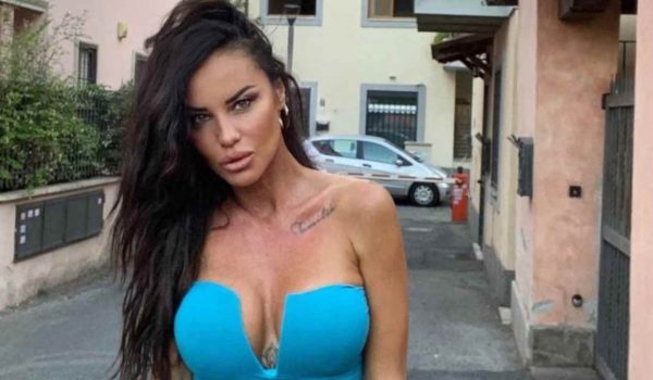 Cinegiornale.net sempre-sola-antonella-mosetti-fa-piangere-tutti-il-post-allarmante-600x350 “Sempre sola”: Antonella Mosetti fa piangere tutti | Il post allarmante Gossip News  
