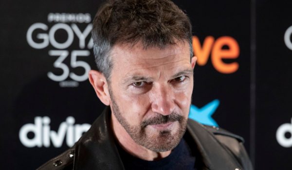 Cinegiornale.net antonio-banderas-lattore-sara-protagonista-di-una-serie-sul-piu-efferato-serial-killer-italiano-600x350 Antonio Banderas, l’attore sarà protagonista di una serie sul più efferato serial killer italiano News Serie-tv  