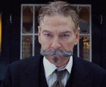 Cinegiornale.net assassinio-a-venezia-hercule-poirot-indaga-sul-paranormale-nella-nuova-immagine-del-film-220x180 Assassinio a Venezia: Hercule Poirot indaga sul paranormale nella nuova immagine del film News  