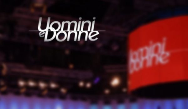 Cinegiornale.net confronto-al-cardiopalma-a-uomini-e-donne-si-fa-gia-sul-serio-scintille-in-studio-600x350 Confronto al cardiopalma: a Uomini e Donne si fa già sul serio | Scintille in studio Gossip News  