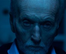 Cinegiornale.net e-leroe-di-questo-film-il-regista-kevin-greutert-sul-ruolo-centrale-di-john-kramer-in-saw-x-220x180 “È l’eroe di questo film”: il regista Kevin Greutert sul ruolo centrale di John Kramer in SAW X News  