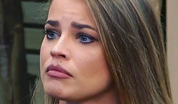 Cinegiornale.net ivana-mrazova-rimasta-di-sasso-sono-mano-nella-mano-lex-sparisce-con-unaltra-600x350 Ivana Mrázová rimasta di sasso: “Sono mano nella mano” | L’ex sparisce con un’altra Gossip News  