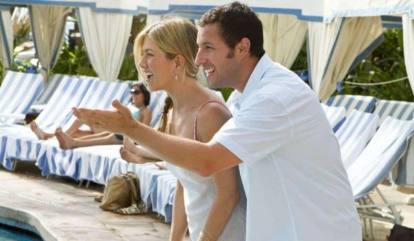 Cinegiornale.net jennifer-aniston-ogni-anno-adam-sandler-mi-regala-dei-fiori-per-la-festa-della-mamma-e-il-motivo-e-davvero-commovente-600x350 Jennifer Aniston, “Ogni anno Adam Sandler mi regala dei fiori per la Festa della mamma” e il motivo è davvero commovente News  