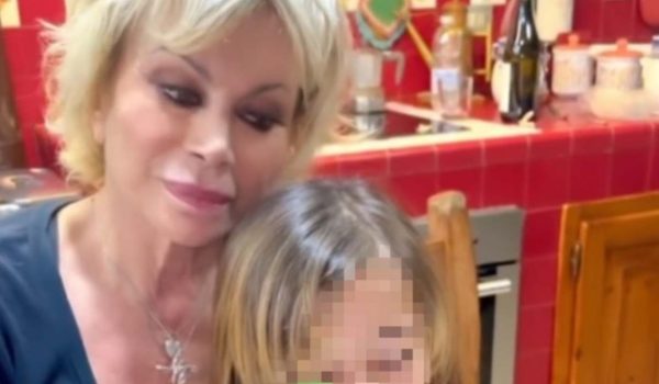 Cinegiornale.net carmen-russo-in-ansia-per-la-figlia-io-ed-enzo-le-staremo-vicino-come-sempre-600x350 Carmen Russo in ansia per la figlia: “Io ed Enzo le staremo vicino come sempre Gossip News  