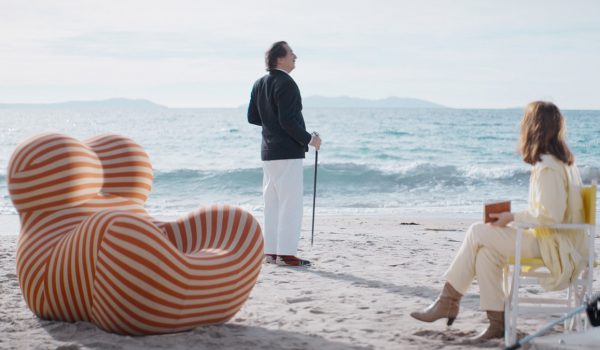 Cinegiornale.net daaaaaali-il-fascino-indiscreto-di-essere-salvador-la-recensione-del-folle-ed-esilarante-film-di-quentin-dupieux-600x350 Daaaaaali!: il fascino indiscreto di essere Salvador. La recensione del folle ed esilarante film di Quentin Dupieux News Recensioni Trailers  