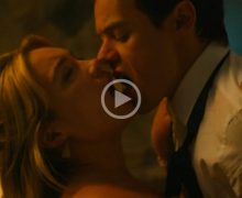 Cinegiornale.net dont-worry-darling-harry-styles-e-florence-pugh-nel-teaser-trailer-del-film-220x180 Don’t Worry Darling: Harry Styles e Florence Pugh nel teaser trailer del film News  