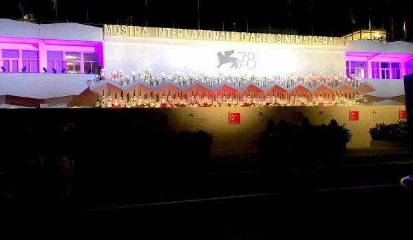 Cinegiornale.net focus-internazionali-a-venezia-78-india-ore-11-russia-ore-16-30-domani-4-settembre-2021-600x350 Focus Internazionali a Venezia 78 | India ore 11 | Russia ore 16.30 | domani 4 settembre 2021 News  
