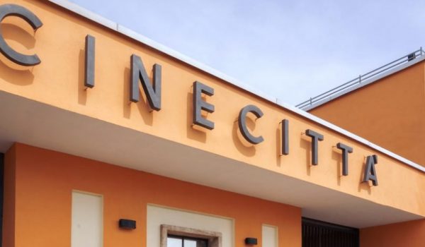 Cinegiornale.net fondo-sviluppo-investimenti-cinema-e-audiovisivo-ulteriore-riparto-quota-parte-fondo-emergenze-dm-223-21-6-2021-600x350 Fondo Sviluppo Investimenti Cinema e Audiovisivo – Ulteriore riparto quota parte Fondo Emergenze – DM 223 21/6/2021 News  