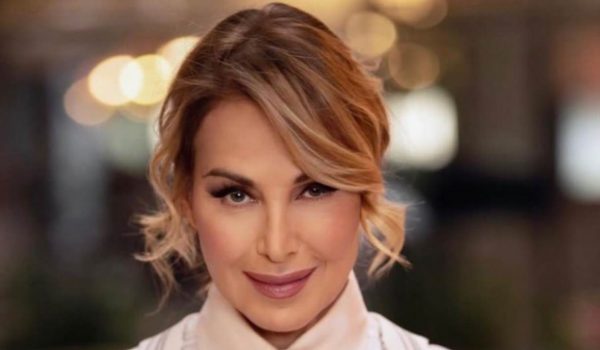 Cinegiornale.net gaffe-clamorosa-barbara-durso-lo-sfogo-durissimo-con-frecciatina-ha-tirato-arco-e-frecce-600x350 Gaffe clamorosa Barbara d’Urso: lo sfogo durissimo con frecciatina | “Ha tirato arco e frecce” Gossip News  
