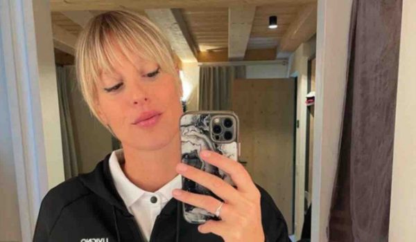 Cinegiornale.net grande-azzardo-federica-pellegrini-in-dolce-attesa-sfoggia-un-body-tutto-trasparente-che-coraggio-600x350 Grande azzardo Federica Pellegrini: in dolce attesa sfoggia un body tutto trasparente | “Che coraggio” Gossip News  