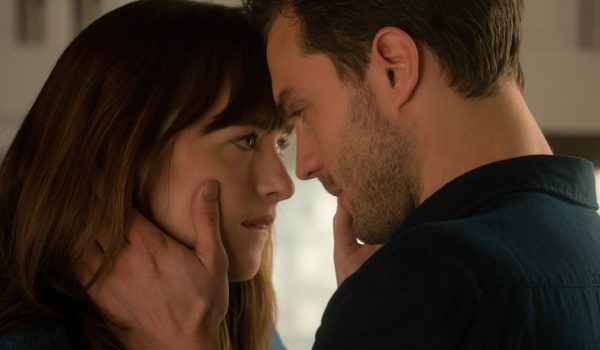 Cinegiornale.net jamie-dornan-racconta-lassurda-teoria-dei-fan-sui-figli-segreti-avuti-da-dakota-johnson-600x350 Jamie Dornan racconta l’assurda teoria dei fan sui figli segreti avuti da Dakota Johnson News  