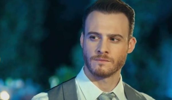 Cinegiornale.net kerem-bursin-chi-e-il-protagonista-della-serie-turca-love-is-in-the-air-600x350 Kerem Bürsin | chi è il protagonista della serie turca Love is in the air? News Serie-tv  