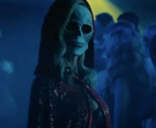 Cinegiornale.net la-caduta-della-casa-degli-usher-il-trailer-della-serie-diretta-da-mike-flangan-tratta-da-edgar-allan-poe-220x180 La caduta della casa degli Usher: il trailer della serie diretta da Mike Flangan tratta da Edgar Allan Poe News  
