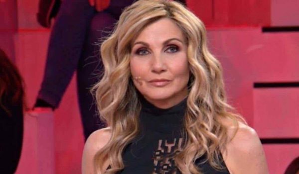 Cinegiornale.net mamma-mia-che-botta-cosha-combinato-lorella-cuccarini-e-successo-poche-ore-fa-600x350 “Mamma mia che botta”: cos’ha combinato Lorella Cuccarini | É successo poche ore fa Gossip News  