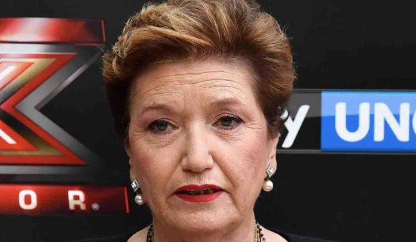 Cinegiornale.net mara-maionchi-in-stampelle-operazione-chirurgica-invasiva-i-medici-hanno-fatto-il-possibile-600x350 Mara Maionchi in stampelle: “Operazione chirurgica invasiva” | I medici hanno fatto il possibile Gossip News  