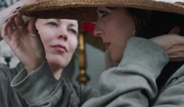 Cinegiornale.net olivia-colman-ha-scelto-come-tatuatore-unattrice-deccezione-per-il-suo-primo-tatuaggio-scopri-chi-e-600x350 Olivia Colman ha scelto come tatuatore un’attrice d’eccezione per il suo primo tatuaggio. Scopri chi è… News  