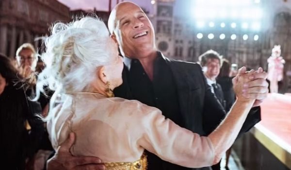 Cinegiornale.net venezia-la-danza-sotto-la-pioggia-di-helen-mirren-e-vin-diesel-600x350 Venezia: la danza sotto la pioggia di Helen Mirren e Vin Diesel News  