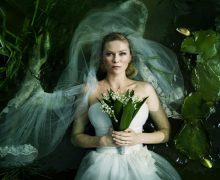 Cinegiornale.net alexander-skarsgard-afferma-di-aver-accettato-di-girare-melancholia-senza-leggere-la-sceneggiatura-220x180 Alexander Skarsgård afferma di aver accettato di girare Melancholia senza leggere la sceneggiatura News  
