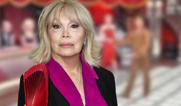 Cinegiornale.net amanda-lear-arrestata-voleva-solo-incontrare-un-ragazzo-e-successo-tutto-alle-2-di-notte-600x350 Amanda Lear arrestata, voleva solo incontrare un ragazzo | è successo tutto alle 2 di notte Gossip News  