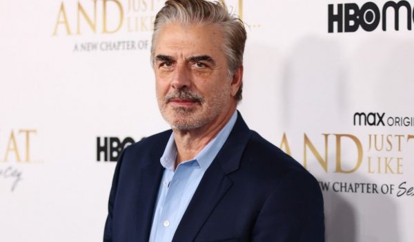 Cinegiornale.net and-just-like-that-cancellato-dal-season-finale-il-cameo-di-chris-noth-600x350 And Just Like That: cancellato dal season finale il cameo di Chris Noth News  