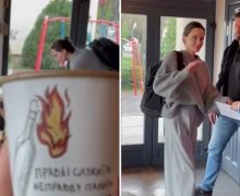 Cinegiornale.net angelina-jolie-in-visita-in-ucraina-il-video-in-un-bar-di-leopoli-220x180 Angelina Jolie in visita in Ucraina: il video in un bar di Leopoli News  