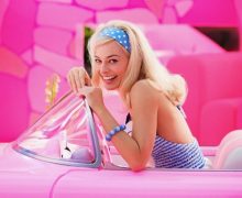 Cinegiornale.net barbie-la-famosa-canzone-degli-aqua-non-sara-nel-film-parla-il-manager-della-band-220x180 Barbie, la famosa canzone degli Aqua non sarà nel film: parla il manager della band News  