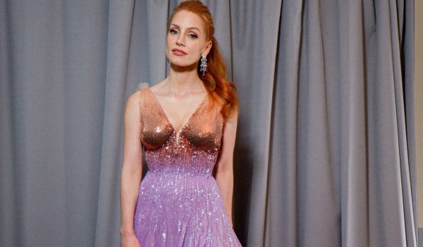 Cinegiornale.net oscar-2022-il-commovente-discorso-di-jessica-chastain-e-il-saluto-alla-figlia-in-italiano-video-600x350 Oscar 2022: il commovente discorso di Jessica Chastain e il saluto alla figlia in italiano (VIDEO) News  