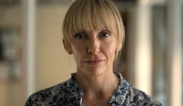 Cinegiornale.net pieces-of-her-toni-collette-nel-trailer-della-serie-thriller-netflix-600x350 Pieces of Her: Toni Collette nel trailer della serie thriller Netflix News  