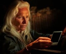 Cinegiornale.net texas-chainsaw-massacre-sally-hardesty-in-una-nuova-foto-del-film-horror-220x180 Texas Chainsaw Massacre: Sally Hardesty in una nuova foto del film horror News  