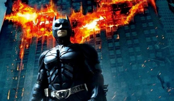 Cinegiornale.net batman-il-cavaliere-oscuro-e-morto-nel-primo-trailer-della-nuova-serie-nelluniverso-dc-600x350 Batman, il Cavaliere Oscuro è morto nel primo trailer della nuova serie nell’universo DC News Serie-tv  