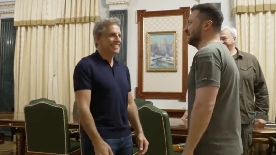 Cinegiornale.net ben-stiller-incontra-zelenskyj-in-ucraina-sei-il-mio-eroe Ben Stiller incontra Zelens’kyj in Ucraina: “Sei il mio eroe” News  