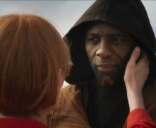 Cinegiornale.net cannes-75-three-thousands-years-of-longing-mette-in-scena-la-seduzione-del-racconto-220x180 Cannes 75 | Three Thousands Years of Longing mette in scena la seduzione del racconto Cinema News Recensioni  