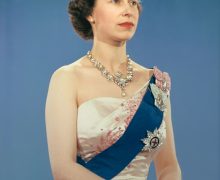 Cinegiornale.net elizabeth-220x180 Elizabeth Cinema News Trailers  