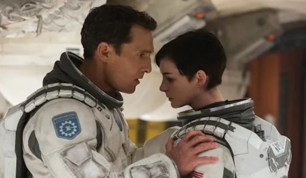 Cinegiornale.net interstellar-anne-hathaway-ha-rischiato-lipotermia-durante-le-riprese-600x350 Interstellar: Anne Hathaway ha rischiato l’ipotermia durante le riprese News  