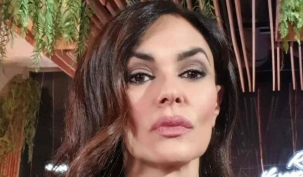 Cinegiornale.net maria-grazia-cucinotta-da-scandalo-letto-disfatto-e-pizzi-ovunque-lo-scatto-e-da-brividi-600x350 Maria Grazia Cucinotta dà scandalo: letto disfatto e pizzi ovunque | Lo scatto é da brividi Gossip News  
