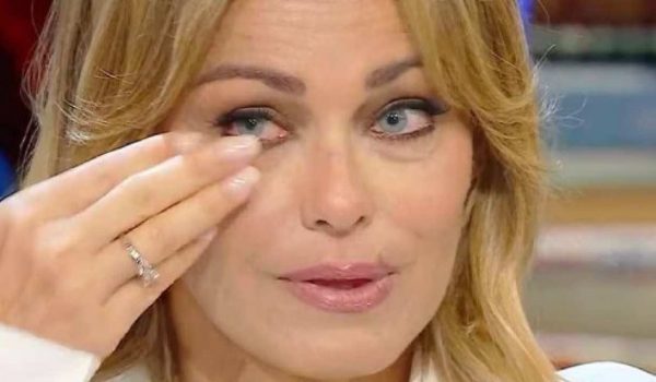 Cinegiornale.net sonia-bruganelli-devastata-un-momento-difficile-ha-vuotato-il-sacco-finalmente-600x350 Sonia Bruganelli devastata: “Un momento difficile” | Ha vuotato il sacco finalmente Gossip News  