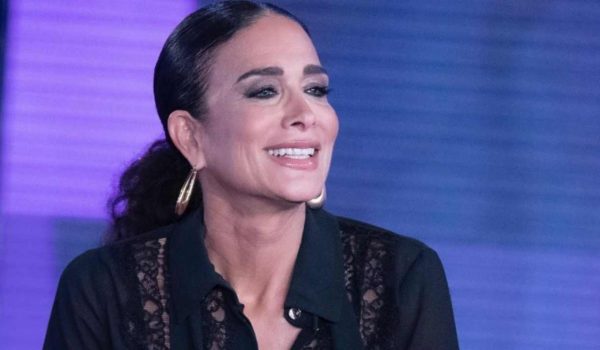 Cinegiornale.net svenuta-nel-bagno-la-showgirl-operata-durgenza-paura-a-mediaset-ora-come-sta-600x350 “Svenuta nel bagno”: la showgirl operata d’urgenza | Paura a Mediaset, ora come sta Gossip News  