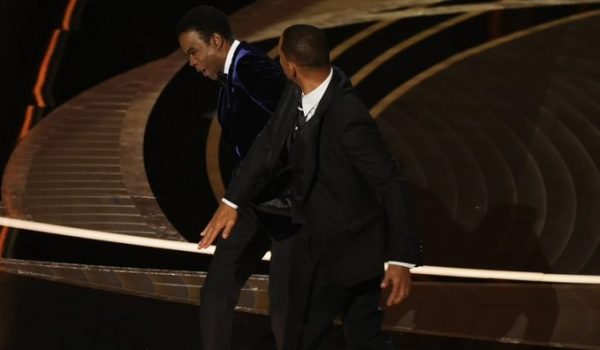 Cinegiornale.net will-smitth-vince-ai-bet-awards-dopo-la-controversia-degli-oscars-600x350 Will Smitth vince ai BET Awards dopo la controversia degli Oscars News  