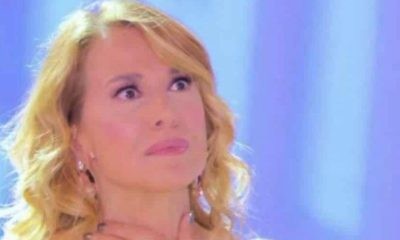 Cinegiornale.net barbara-durso-in-sicilia-il-selfie-con-parolaccia-e-sconvolgente-beccata-cosi Barbara d’Urso in Sicilia: il selfie con parolaccia é sconvolgente | Beccata così Gossip News  
