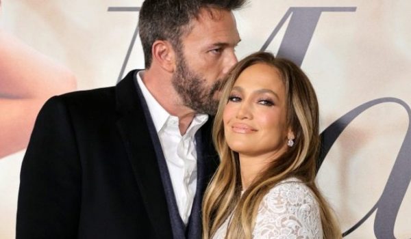 Cinegiornale.net ben-affleck-e-jennifer-lopez-si-sono-sposati-matrimonio-in-gran-segreto-a-las-vegas-600x350 Ben Affleck e Jennifer Lopez si sono sposati: matrimonio in gran segreto a Las Vegas! News  