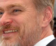 Cinegiornale.net christopher-nolan-spiega-come-zack-snyder-abbia-influenzato-tutti-i-nuovi-film-di-fantascienza-sui-supereroi-220x180 Christopher Nolan spiega come Zack Snyder abbia influenzato tutti i nuovi film di fantascienza sui supereroi News  
