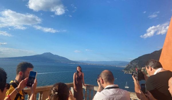 Cinegiornale.net francesca-montuori-conquista-il-social-world-film-festival-2022-dopo-il-successo-della-terza-stagione-de-lamica-geniale-7-600x350 Francesca Montuori conquista il Social World Film Festival 2022 dopo il successo della terza stagione de L’amica geniale News  