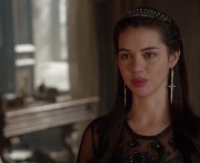 Cinegiornale.net greys-anatomy-19-adelaide-kane-entra-a-far-parte-del-cast-della-nuova-stagione-ecco-tutte-le-anticipazioni-220x180 Grey’s Anatomy 19: Adelaide Kane entra a far parte del cast della nuova stagione. Ecco tutte le anticipazioni News  
