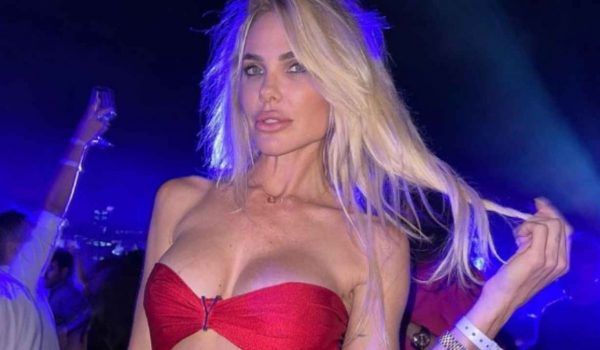Cinegiornale.net hai-rotto-il-co-il-collega-di-totti-sbotta-contro-ilary-blasi-insulti-diretti-600x350 “Hai rotto il c***o”: il collega di Totti sbotta contro Ilary Blasi | Insulti diretti Gossip News  
