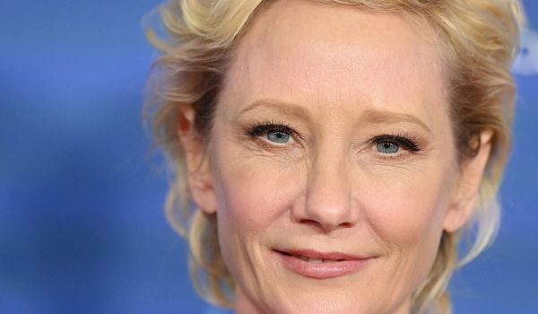 Cinegiornale.net lattrice-anne-heche-coinvolta-in-un-incidente-in-auto-le-sue-condizioni-600x350 L’attrice Anne Heche coinvolta in un incidente in auto | le sue condizioni Cinema News  