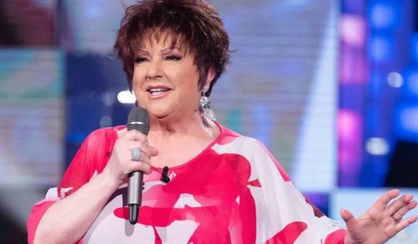 Cinegiornale.net orietta-berti-ha-un-debito-con-un-famoso-collega-gli-deve-110-dollari-600x350 Orietta Berti ha un debito con un famoso collega: gli deve 110 dollari Gossip News  
